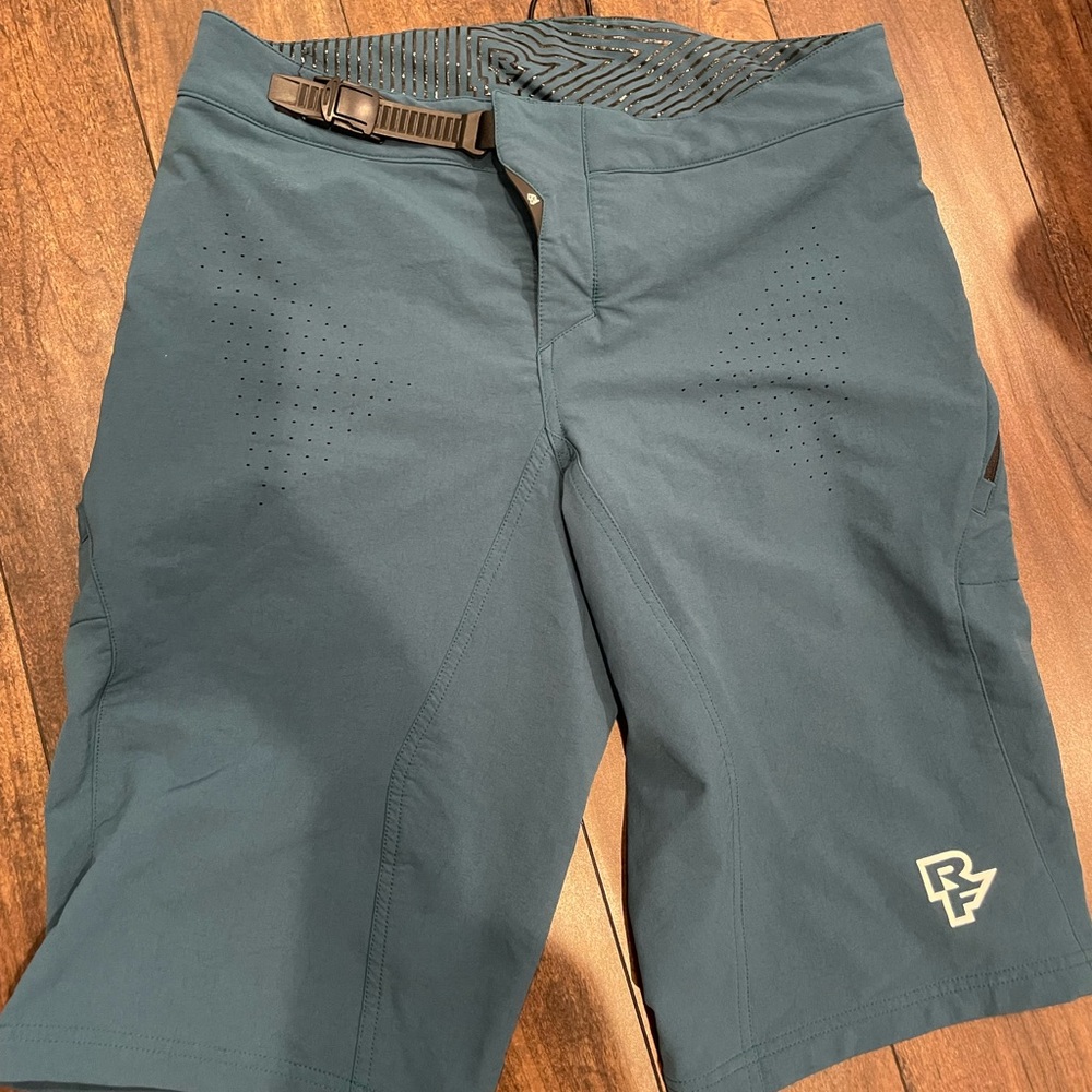 Race Face Mens Mountain Biking Shorts